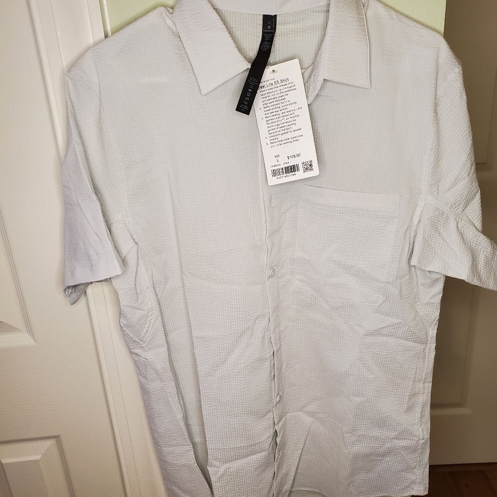 NWT LULULEMON STREET LITE SS SHORT SLEEVE VPOR VAPOR SIZE LARGE MEDIUM BUTTON